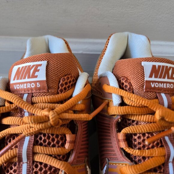 Nike Air Zoom Vomero 5 Monarch Mens Size 11 Flax Sail Dark Russet HJ9123 815 - Picture 7 of 7